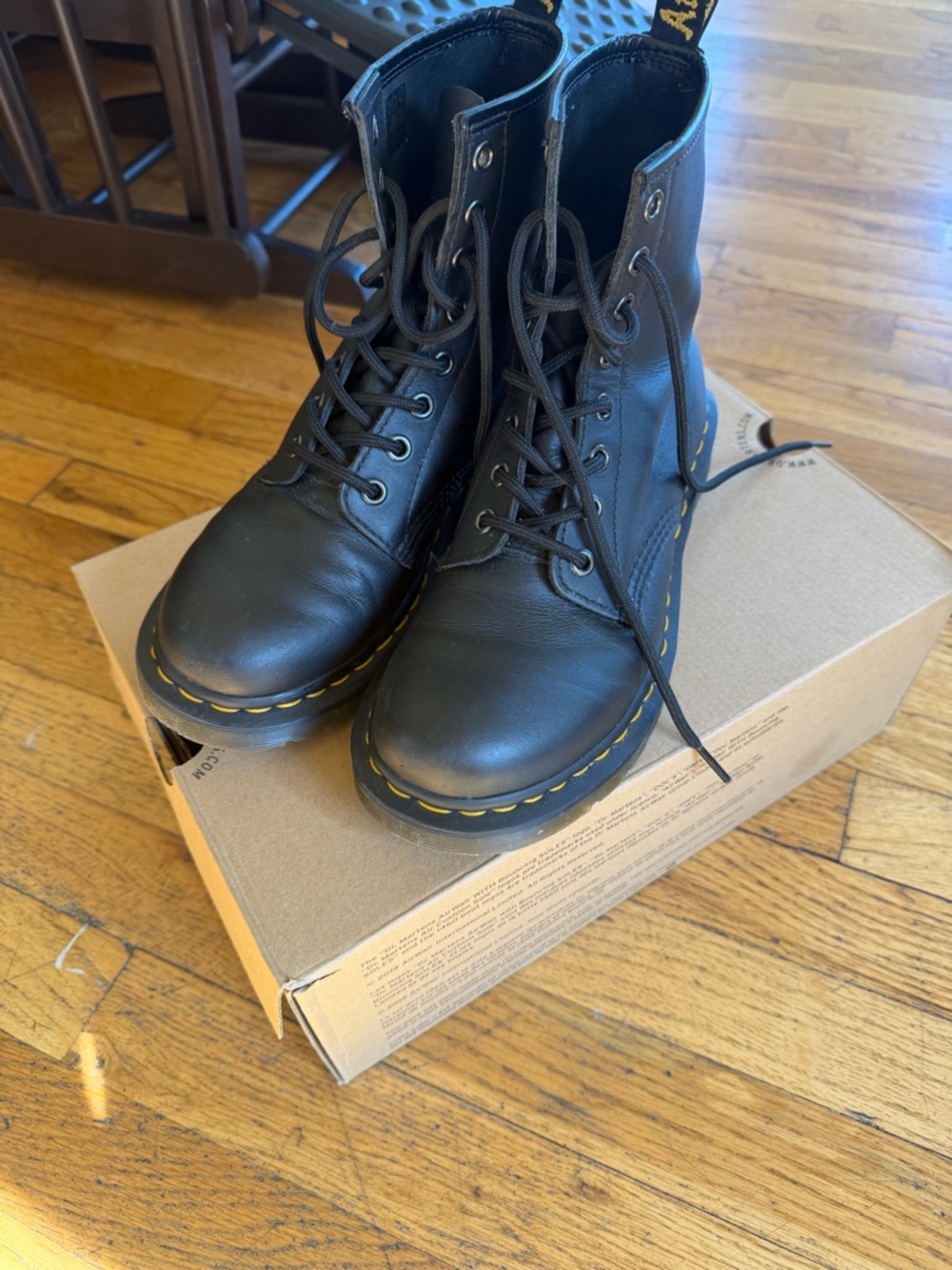 Doc Marten 1460 Nappa Leather Boots with original box - Picture 5 of 9